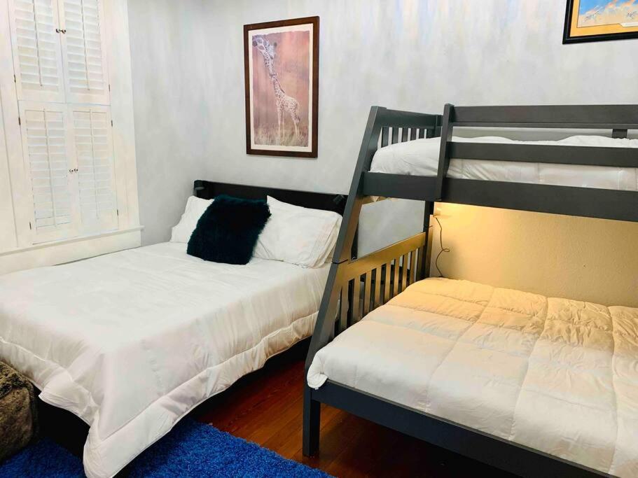 Pershing Place: Historic Home With Heated Spa/Pool By Zoo, Pearl, Golf, Witte San Antonio Bagian luar foto